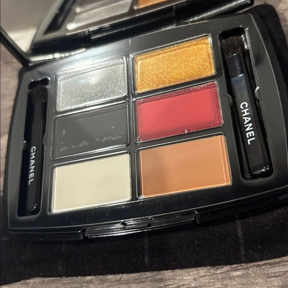 CHANEL Eyeshadow Palette, Brand New Never Used, RARE FIND, Six Colors